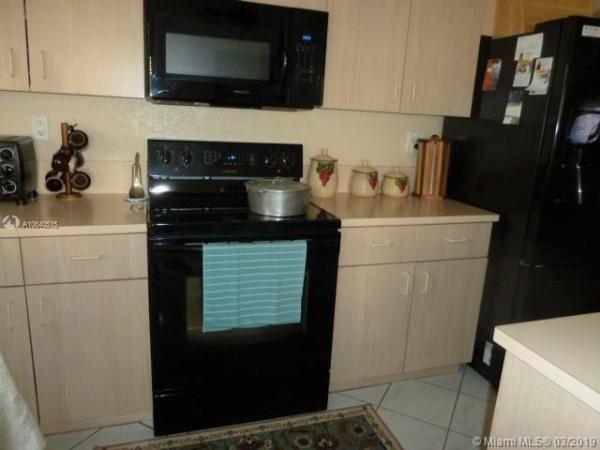 Estates Of Lake Miramar, 2321 E Lake Miramar Cir, Miramar, Florida 33025, image 2
