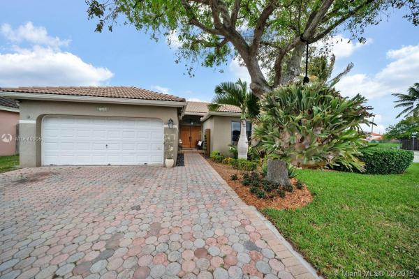 Laguna Ponds, 14203 SW 161st St, Richmond West, Florida 33177, image 2