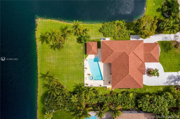The Hamlet, 11981 Piccadilly Pl, Davie, Florida 33325, image 2