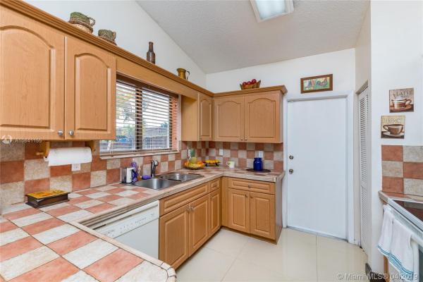 Richmond West No HOA, 14901 SW 169th Ln, Richmond West, Florida 33187, image 2
