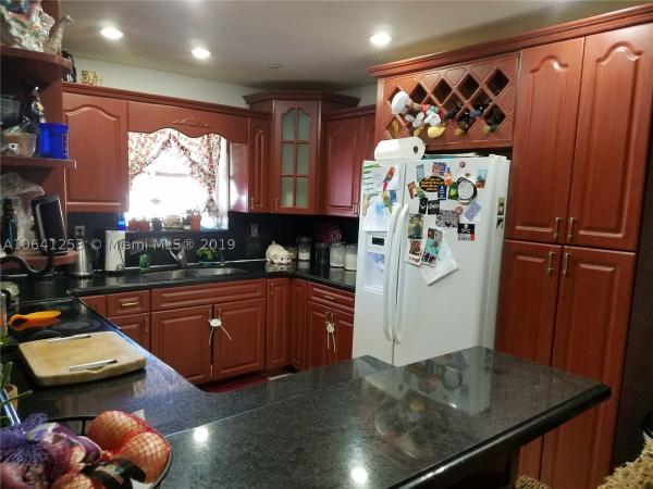 Sunrise Manor, 3011 SW 78th Ct, Westchester, Florida 33155, image 2