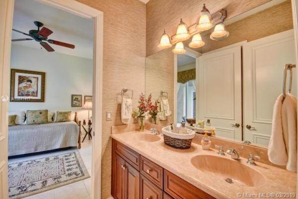 Les Jardin At Frenchman's Reserve, 526 Les Jardin Dr, Palm Beach Gardens, Florida 33410, image 2