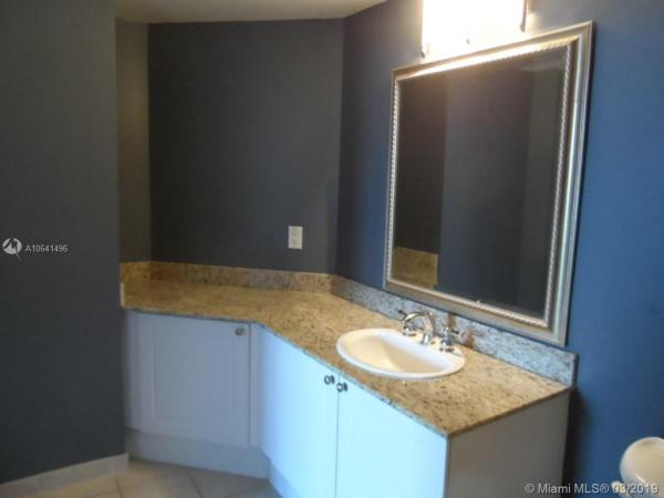Turnberry On The Green, 19501 W Country Club Dr #2409, Aventura, Florida 33180, image 2