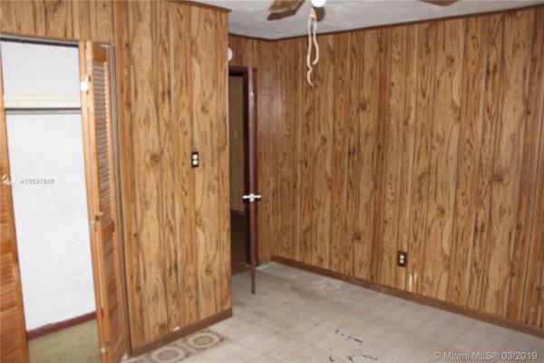 Floral Heights, 1984 NW 58th St, Brownsville, Florida 33142, image 2