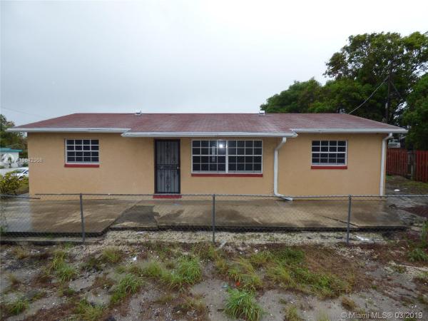 Monroe Heights, 1126 W 25th St, Riviera Beach, Florida 33404, image 2