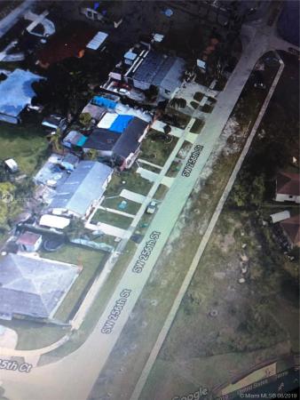 Princetonian, 12485 SW 256th St, Princeton, Florida 33032, image 2