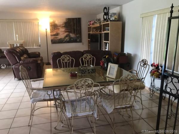 271 Northwest Blvd #, Unincorporated Dade County, Florida 33126, image 2
