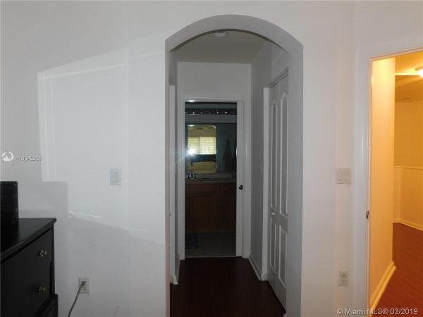 Majorca Isles, 21407 NW 13th Ct #404, Miami Gardens, Florida 33169, image 2