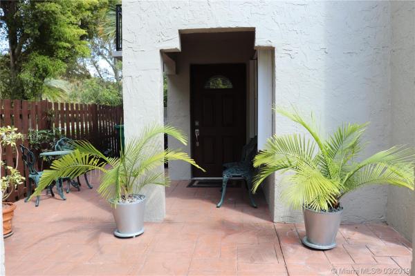 Palm Point At The Hammocks, 15385 SW 104th Ter #4, The Hammocks, Florida 33196, image 2