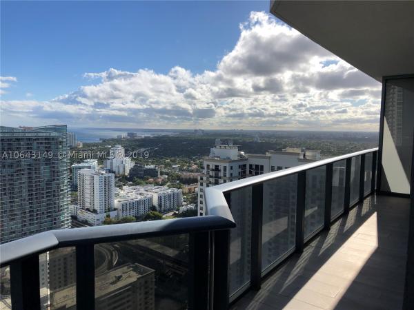 45 SW 9th St #3903, Miami, Florida 33130, image 1