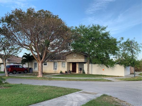 Cedar West Homes, 26161 SW 138th Ct, Naranja, Florida 33032, image 2