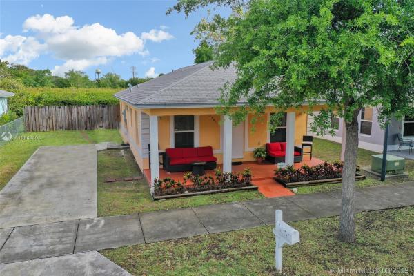 Jordan Commons, 12961 SW 242nd Ter, Princeton, Florida 33032, image 2