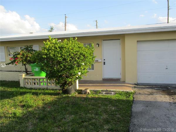 Gold Key Villas, 6828 NW 27th Ct, Sunrise, Florida 33313, image 2