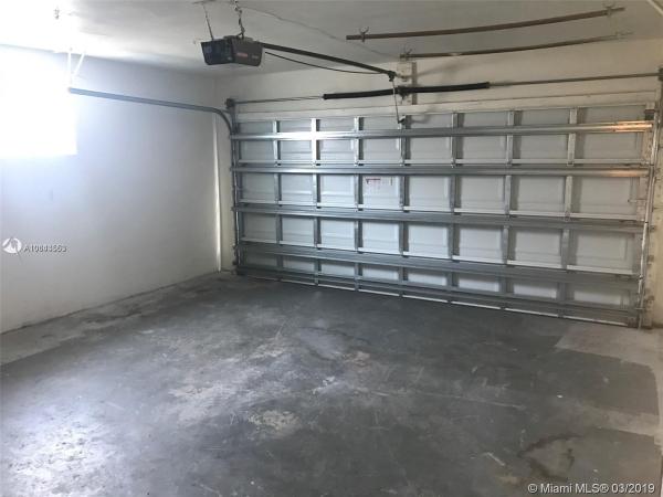 Oriole Estates, 3131 NW 43rd St, Lauderdale Lakes, Florida 33309, image 2