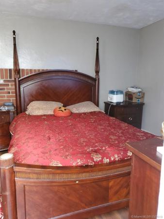 2321 Nassau Dr, Miramar, Florida 33023, image 2