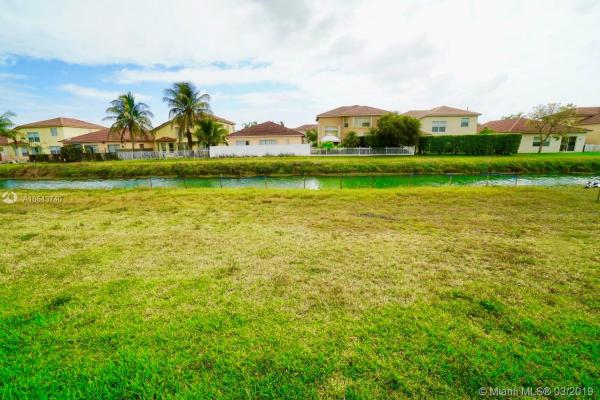 Floridian Bay Estates, 2113 NE 40th Rd, Homestead, Florida 33033, image 2