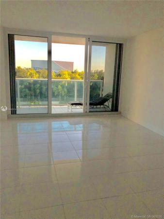 Arlen House East, 100 Bayview Dr #425, Sunny Isles Beach, Florida 33160, image 2