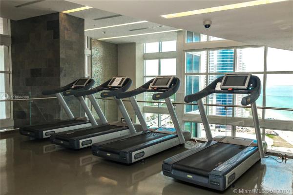 Trump Royale, 18201 Collins Ave #4806, Sunny Isles Beach, Florida 33160, image 2