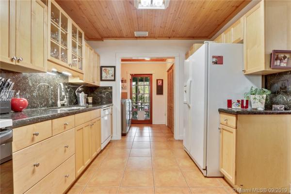 Sun Valley Estates, 8840 SW 52nd St, Olympia Heights, Florida 33165, image 2
