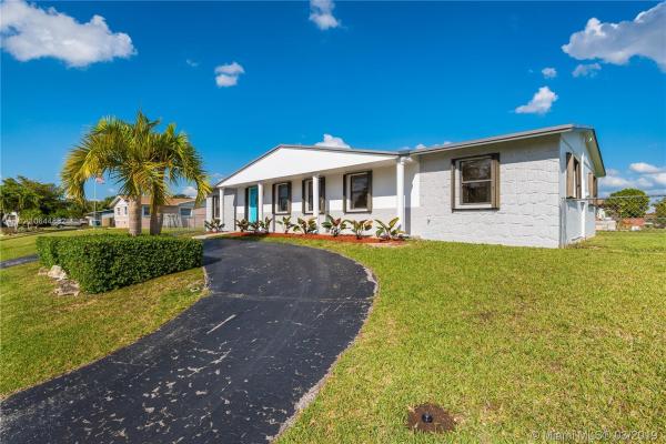 Universal Estates South, 27705 SW 163rd Ave, Redland, Florida 33031, image 2