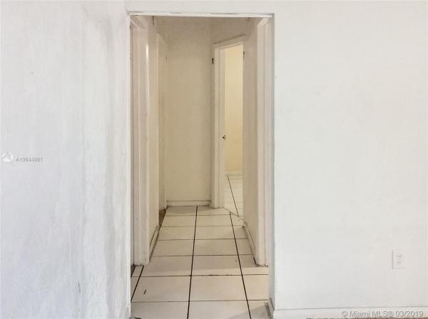 Leslie Estates, 3415 NW 195th Ter, Miami Gardens, Florida 33056, image 2