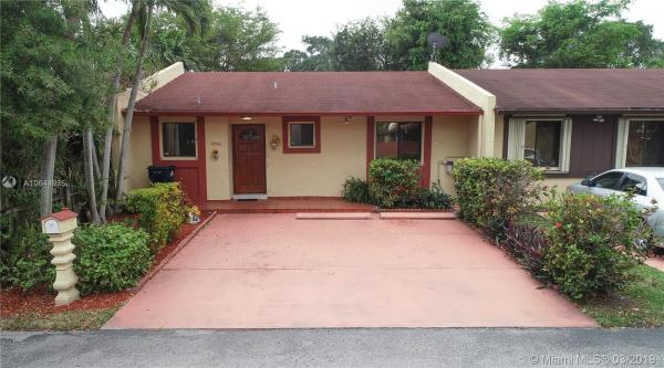 Evergreen Homes Villas, 13960 SW 57th Ln #13960, Kendale Lakes, Florida 33183, image 2