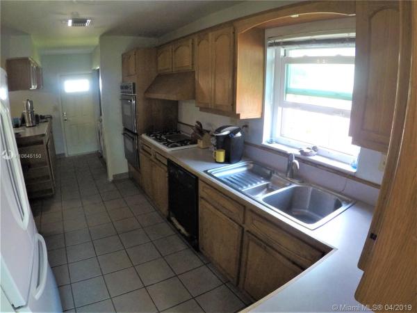Bel Aire, 18412 Sw 89th Pl, Cutler Bay, Florida 33157, image 2