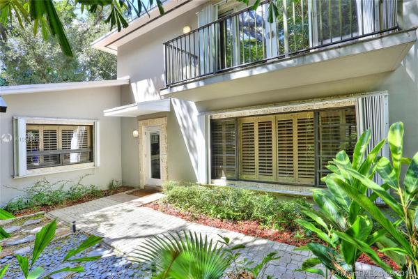 Utopia, 4046 El Prado Blvd, Miami, Florida 33133, image 2