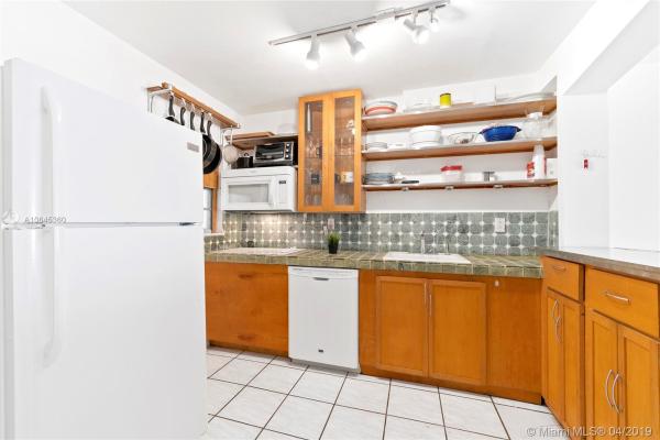 Lincoln West Towers, 1331 Lincoln Rd #704, Miami Beach, Florida 33139, image 2