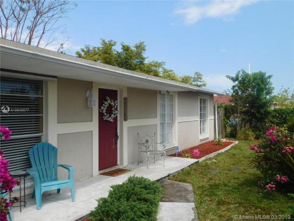 12735 SW 263rd Ter, Unincorporated Dade County, Florida 33032, image 2