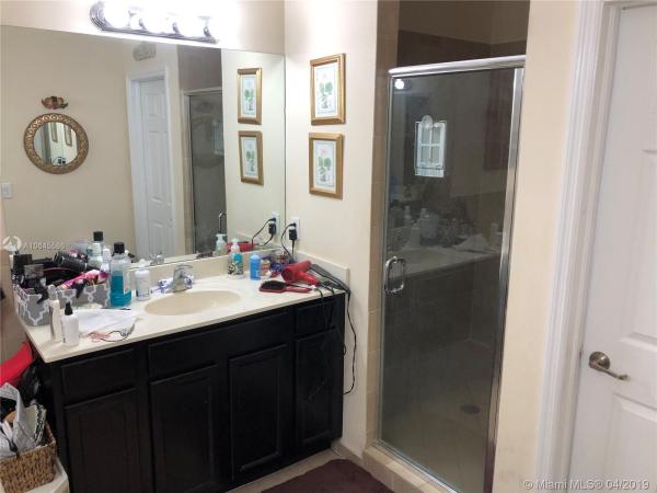 Kendall Commons Residential, 17065 SW 94th Way, The Hammocks, Florida 33196, image 2