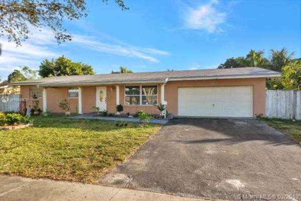 Mirror Lake Estates, 7520 NW 14th St, Plantation, Florida 33313, image 2