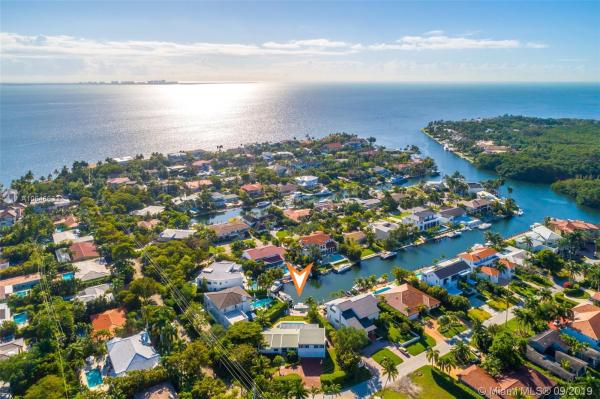 Sunrise Harbour, 40 E Sunrise Ave, Coral Gables, Florida 33133, image 2