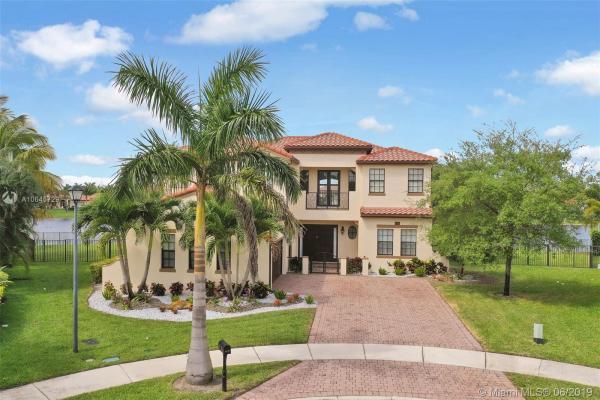 Estada, 8749 Estada Cir, Cooper City, Florida 33024, image 2