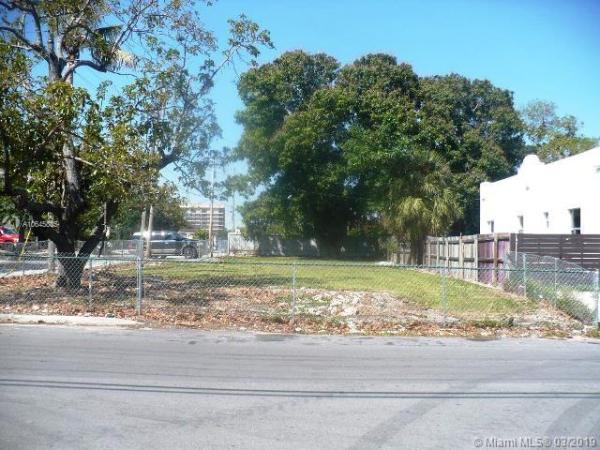 Grapeland, 1644 SW 24th Ave, Miami, Florida 33145, image 2