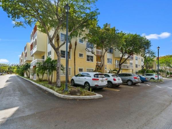 Village Of Kings Creek, 7732 Camino Real #F 402, Glenvar Heights, Florida 33143, image 1