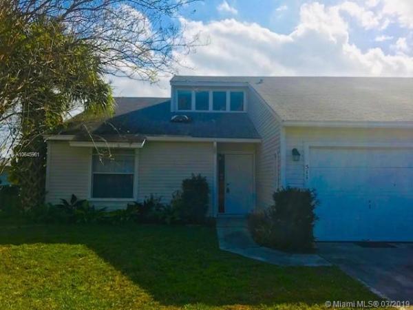 Quincy Hollow, 511 Quincy Ave, Fort Pierce, Florida 34950, image 2
