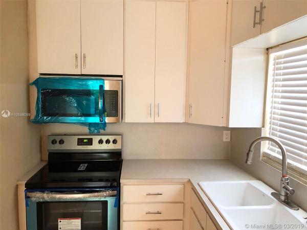 Fulford By The Sea, 1332 NE 179th St, North Miami Beach, Florida 33162, image 2