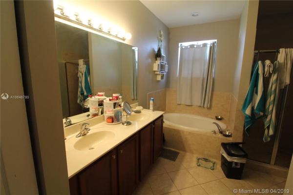Enclave At Black Point Marina, 10440 SW 228th Ter, Cutler Bay, Florida 33190, image 2