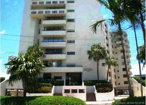 Indian Creek Club & Marina, 6820 Indian Creek Dr #8A, Miami Beach, Florida 33141, image 2