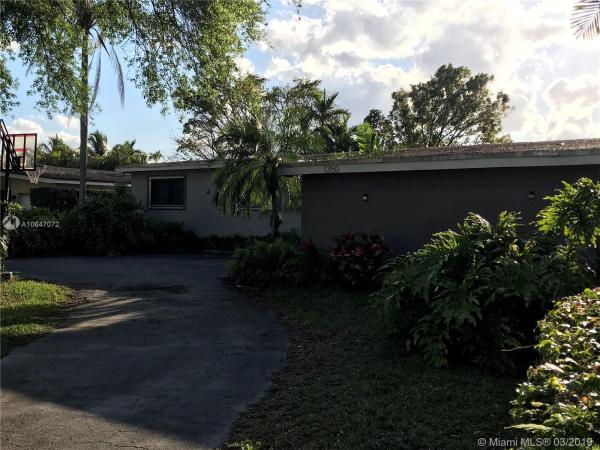 Bass Lake Estates, 1350 Lenape Dr, Miami Springs, Florida 33166, image 2
