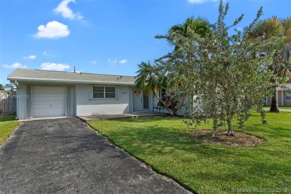 Bel Aire, 9433 SW 185th St, Cutler Bay, Florida 33157, image 2