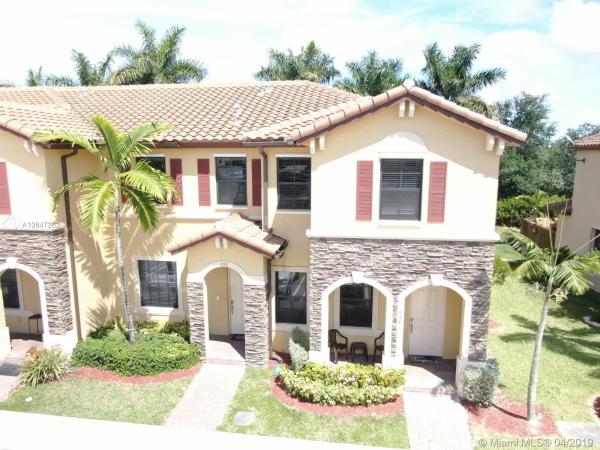 Martinique At Oasis, 557 SE 32nd Ter, Homestead, Florida 33033, image 2