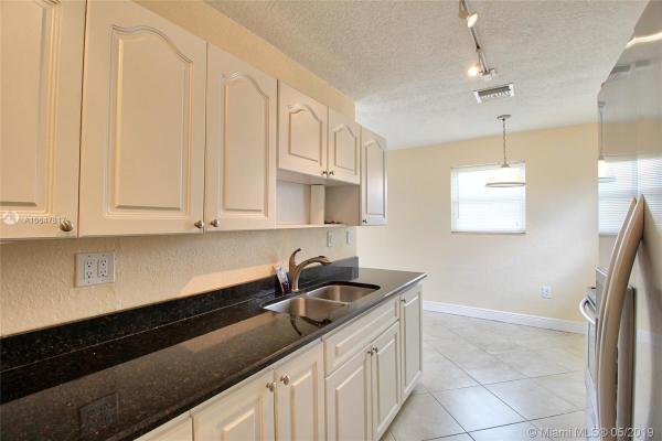 Boulevard Heights, 641 N 68th Ter, Hollywood, Florida 33024, image 1