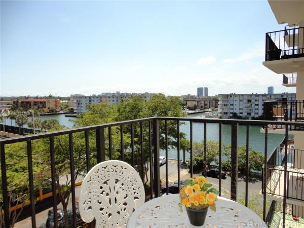 Winston Towers 500, 301 174th St #606, Sunny Isles Beach, Florida 33160, image 2