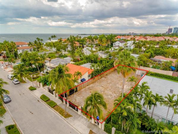 Crystal Bluff, 3546 Crystal Ct, Miami, Florida 33133, image 2