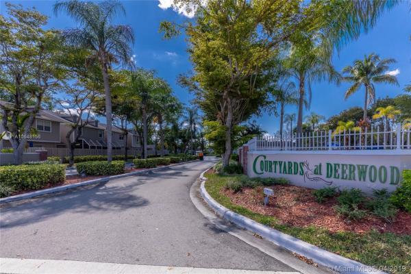 Villas Of Deerwood, 12230 SW 148th St #12230, Three Lakes, Florida 33186, image 2