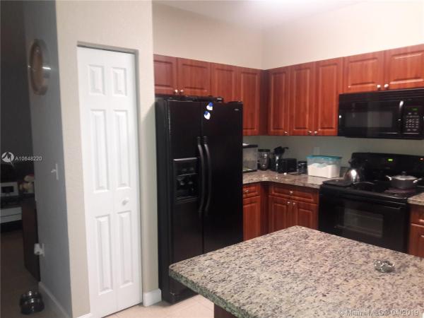 Caribbean Isles Villas, 2590 NE 3rd Dr #103, Homestead, Florida 33033, image 2