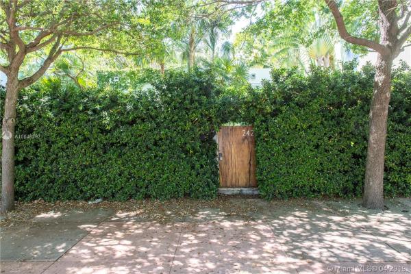 Ocean Beach, 242 Washington Ave, Miami Beach, Florida 33139, image 2