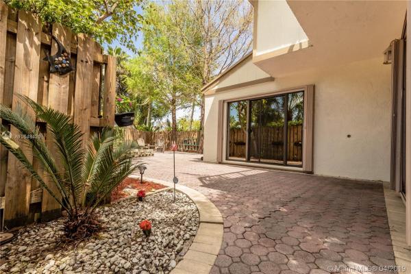 Lago West, 13293 NW 5th St, Plantation, Florida 33325, image 2